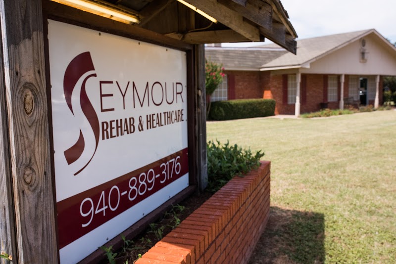 SEYMOUR REHABILITATION AND HEALTHCARE nursing home in SEYMOUR, TX - Photo 5 of 10