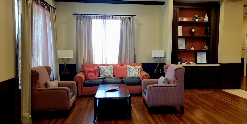 Colonial Manor Advanced Rehab & Healthcare nursing home in Pharr, TX - Photo 4 of 5