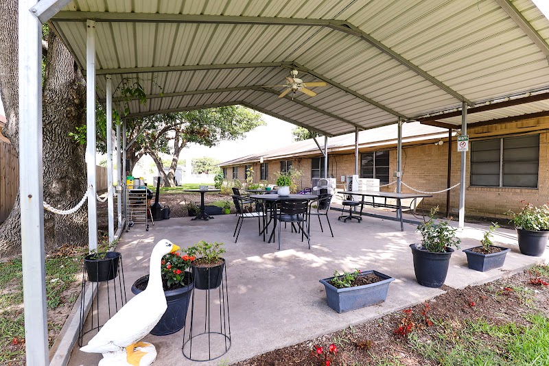 BAY RIDGE HEALTHCARE CENTER nursing home in LA PORTE, TX - Photo 4 of 5