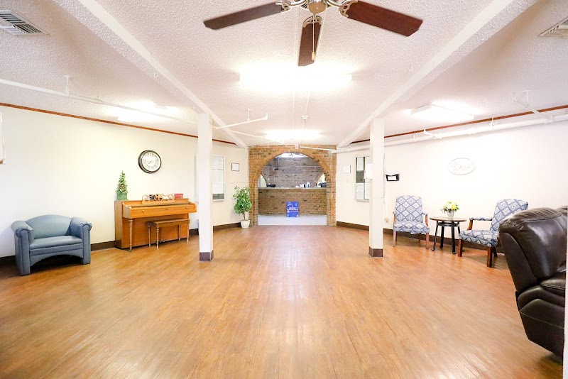 CASS VALLEY HEALTHCARE CENTER nursing home in CENTERVILLE, TX - Photo 3 of 5