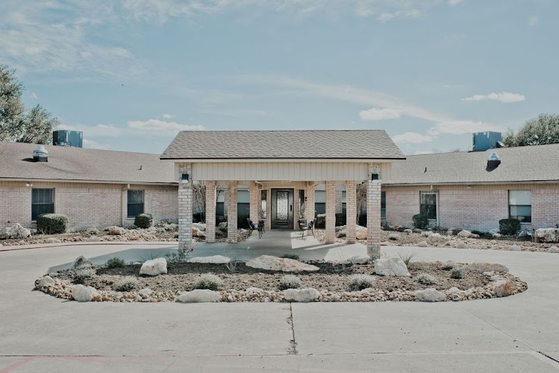 HALLETTSVILLE NURSING AND REHABILITATION nursing home in HALLETTSVILLE, TX - Photo 2 of 5