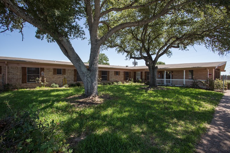 AVIR AT GONZALES nursing home in GONZALES, TX - Photo 2 of 5