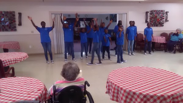 BLUEBONNET REHAB AT ENNIS nursing home in ENNIS, TX - Photo 1 of 6