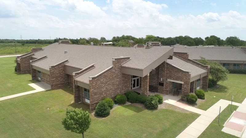 BLUEBONNET REHAB AT ENNIS nursing home in ENNIS, TX - Photo 5 of 6