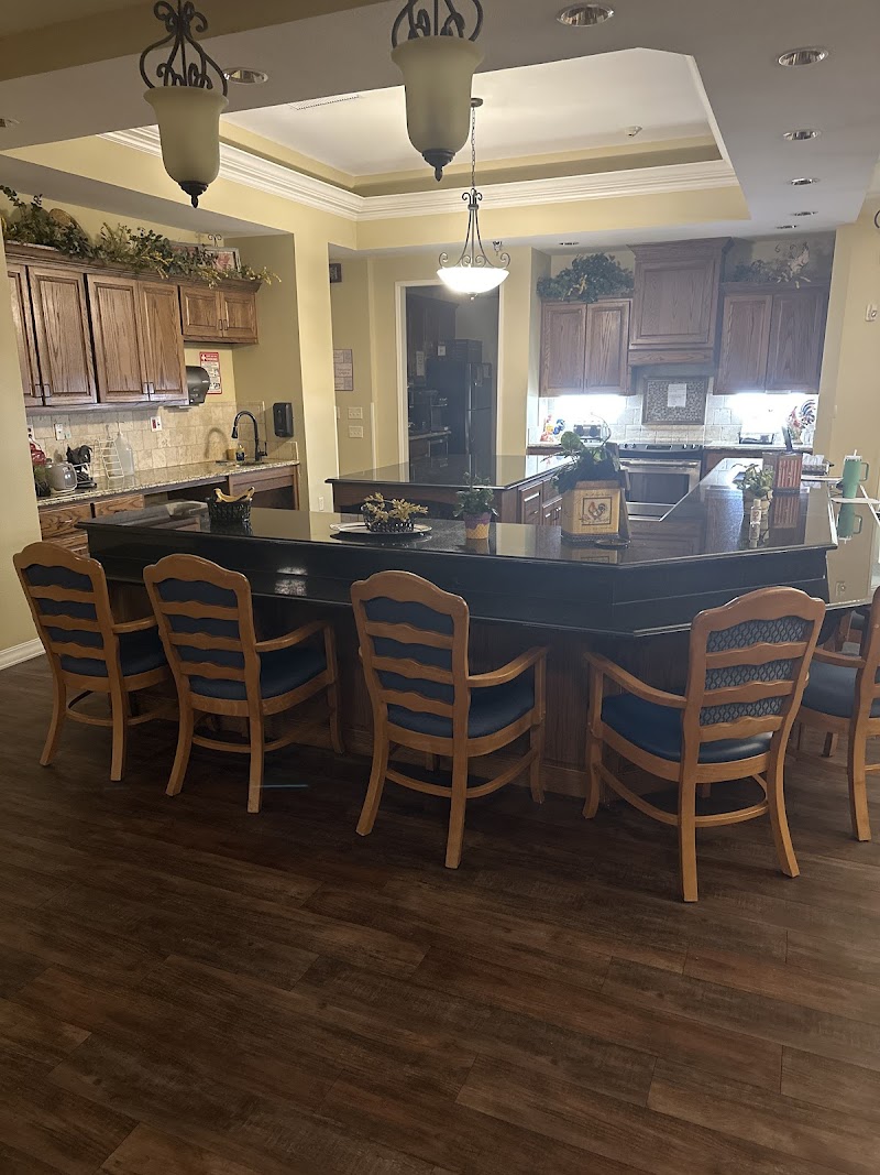 CARRIAGE HOUSE MANOR nursing home in SULPHUR SPRINGS, TX - Photo 3 of 7