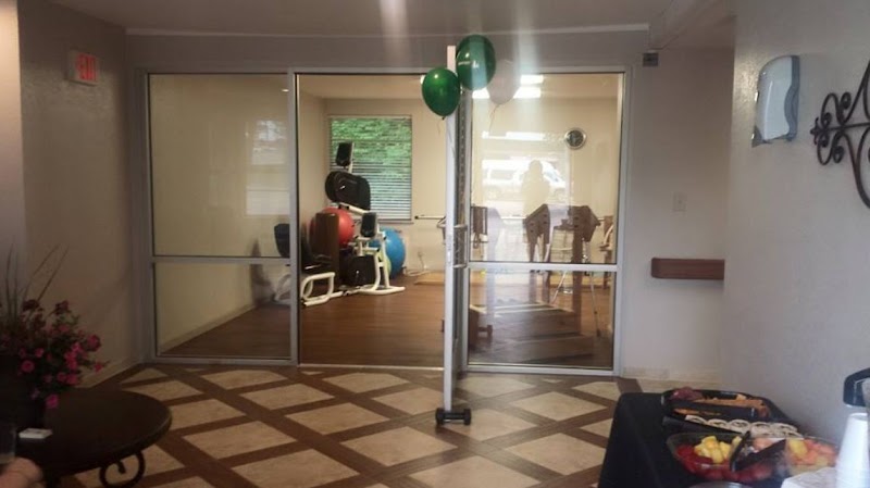 GREENBRIER NURSING & REHABILITATION CENTER OF TYLE nursing home in TYLER, TX - Photo 5 of 10