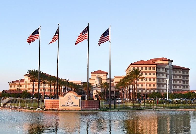 LAREDO MEDICAL CENTER nursing home in LAREDO, TX - Photo 2 of 10