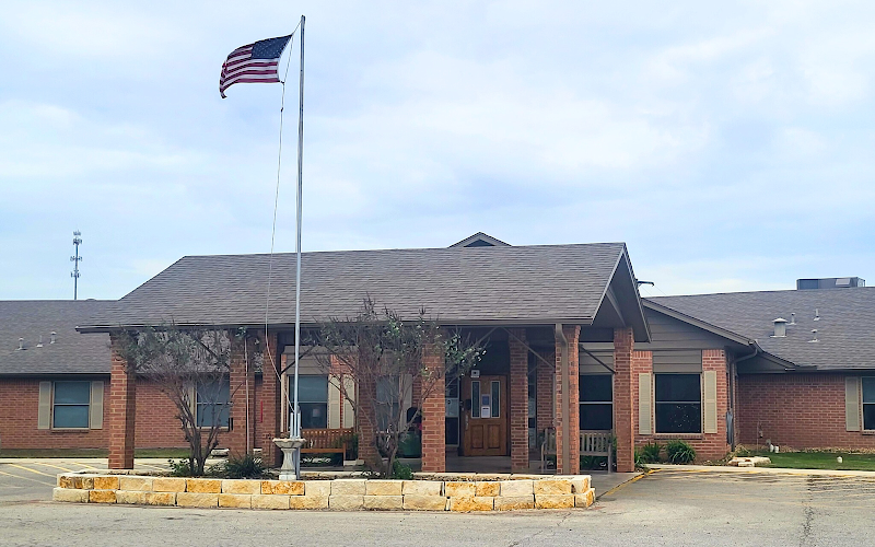 BLUEBONNET NURSING AND REHABILITATION nursing home in KARNES CITY, TX - Photo 2 of 5