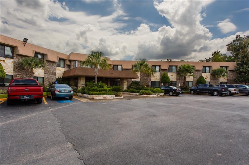 ASHFORD GARDENS nursing home in HOUSTON, TX - Photo 3 of 10