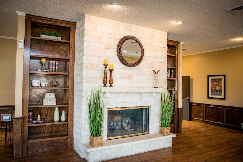 SILVER PINES NURSING AND REHABILITATION CENTER nursing home in BASTROP, TX - Photo 5 of 5