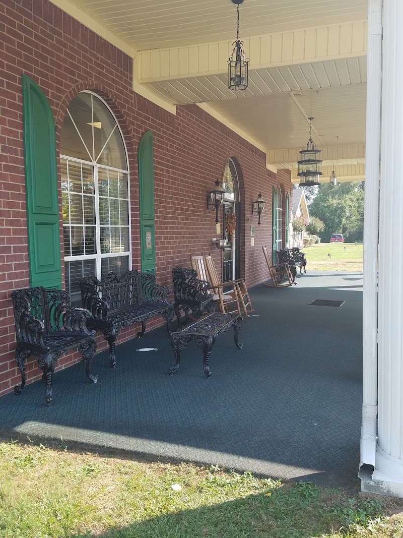 REUNION PLAZA SENIOR CARE AND REHABILITATION CENTE nursing home in TEXARKANA, TX - Photo 3 of 5