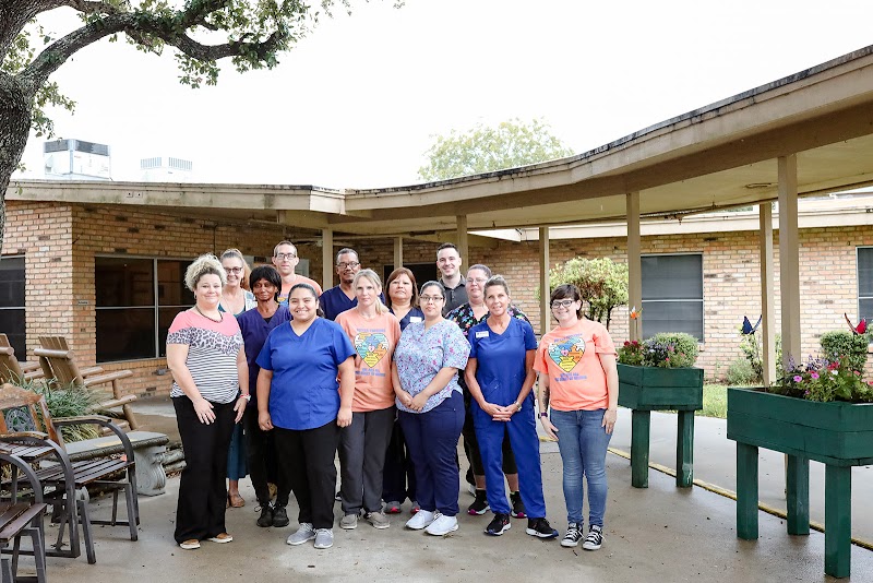 Oak Manor Nursing Center nursing home in Flatonia, TX - Photo 2 of 5