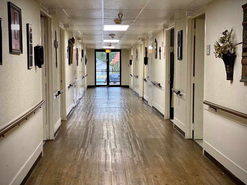 North Star Ranch Rehabilitation and Health Care Ce nursing home in Bonham, TX - Photo 3 of 5