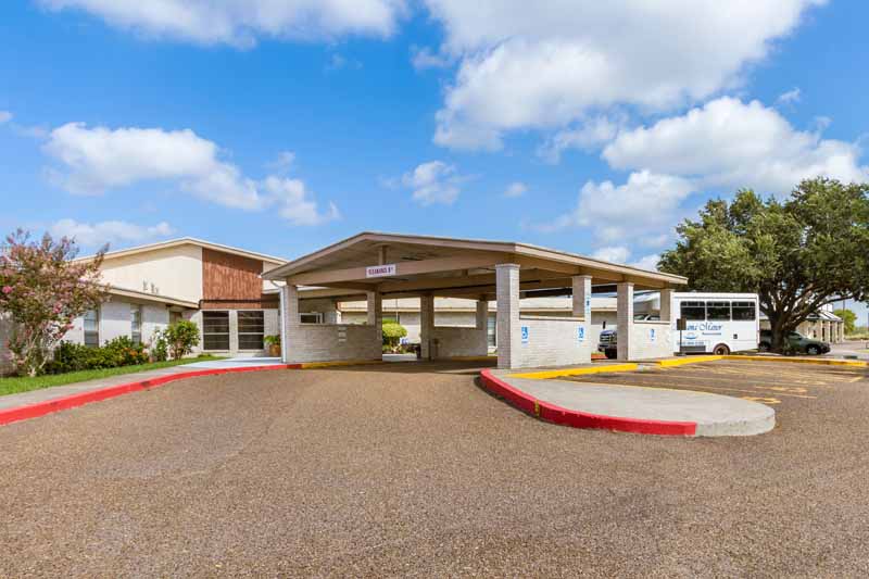 WINDSOR NURSING AND REHABILITATION CENTER OF RAYMO nursing home in RAYMONDVILLE, TX - Photo 3 of 10