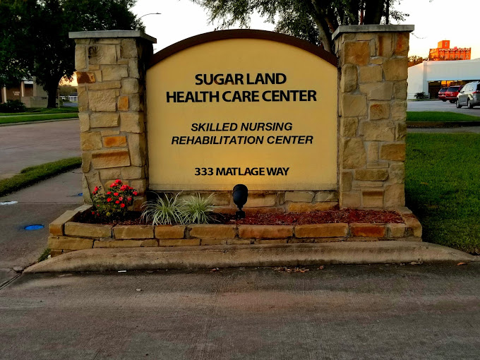 Sugar Land Health Care Center nursing home in Sugar Land, TX - Photo 2 of 5