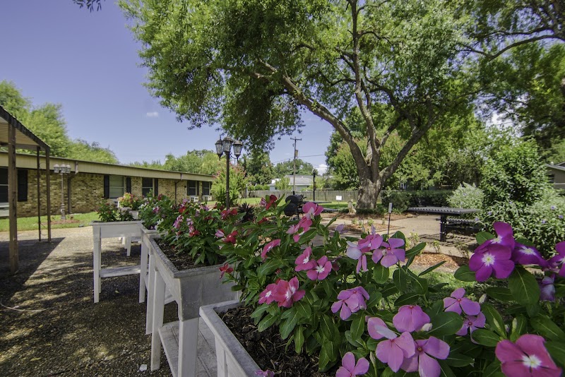 Sugar Land Health Care Center nursing home in Sugar Land, TX - Photo 4 of 5