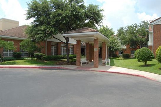 JUNIPER VILLAGE AT LINCOLN HEIGHTS nursing home in SAN ANTONIO, TX - Photo 2 of 10