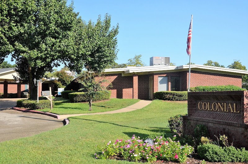 Colonial Nursing & Rehabilitation Center nursing home in Lindale, TX - Photo 4 of 5