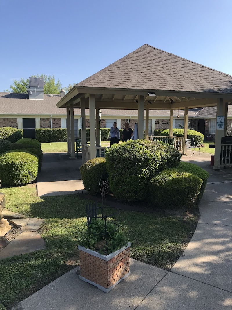 CRESTWOOD HEALTH AND REHABILITATION CENTER nursing home in WILLS POINT, TX - Photo 3 of 10