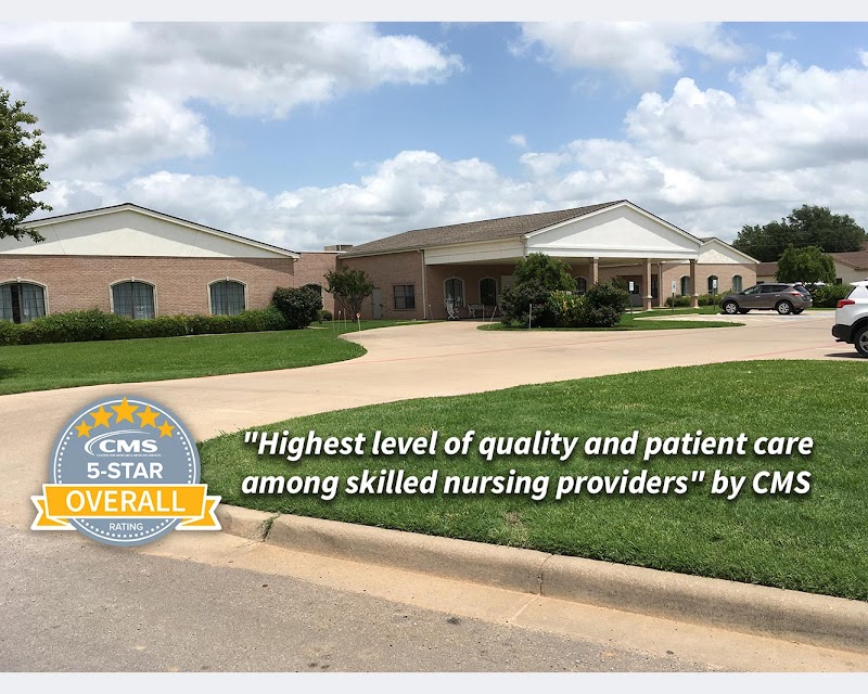 HOLLAND LAKE REHABILITATION AND WELLNESS CENTER nursing home in WEATHERFORD, TX - Photo 2 of 10