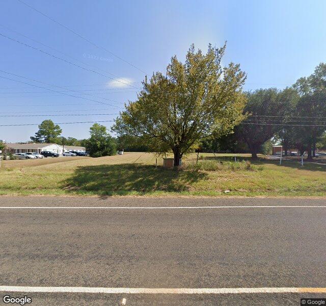 Wood Memorial Nursing and Rehabilitation nursing home in Mineola, TX - Photo 2 of 5