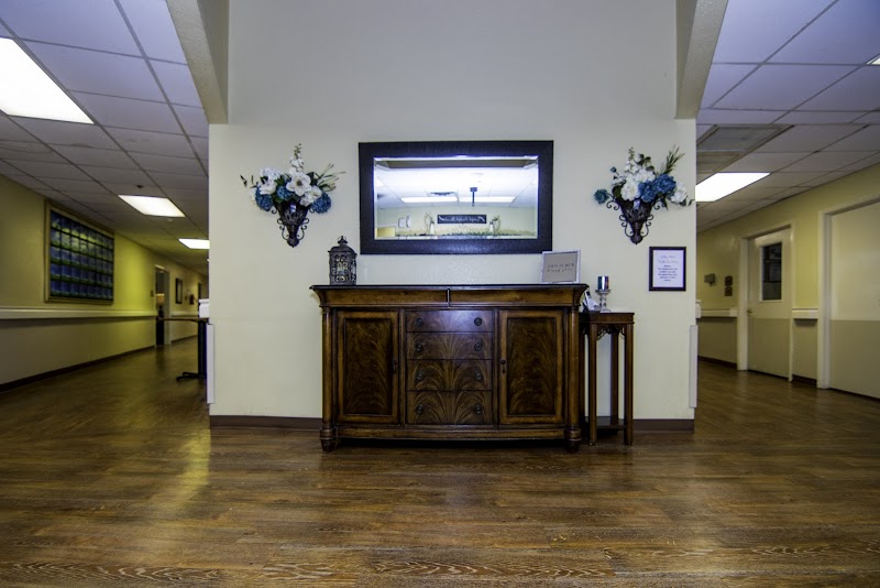 COLLEGE STREET HEALTH CARE CENTER nursing home in BEAUMONT, TX - Photo 5 of 5