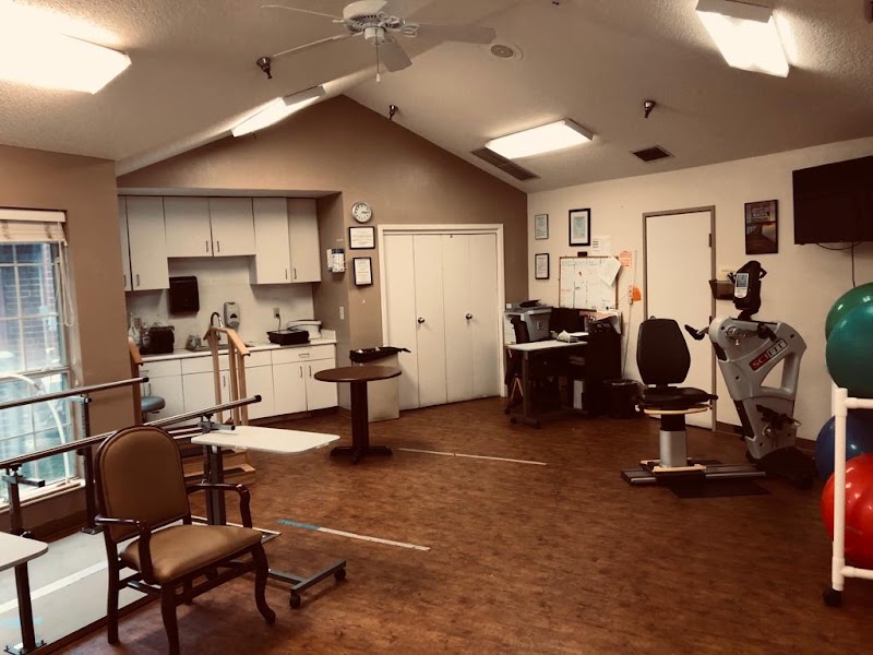 CROSS TIMBERS REHABILITATION AND HEALTHCARE CENTER nursing home in FLOWER MOUND, TX - Photo 2 of 5