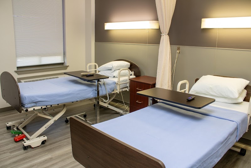 THE PHOENIX POST-ACUTE nursing home in TEXAS CITY, TX - Photo 3 of 5