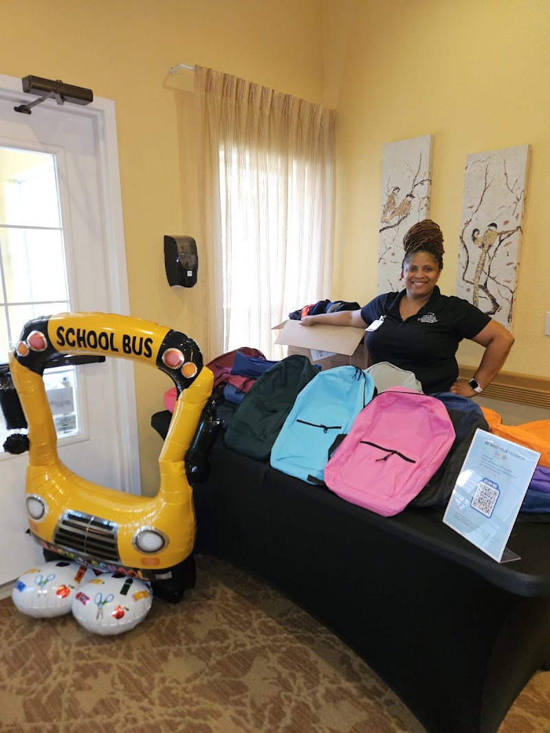 THE VILLA AT MOUNTAIN VIEW nursing home in DALLAS, TX - Photo 3 of 5