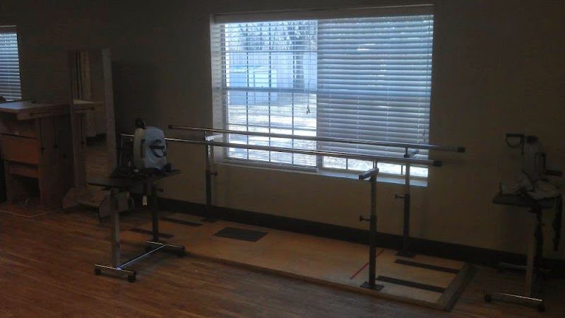 GARLAND NURSING AND REHABILITATION nursing home in GARLAND, TX - Photo 4 of 5