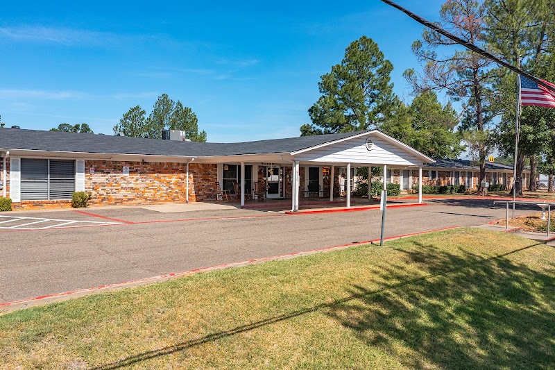 WHISPERING PINES NURSING AND REHAB nursing home in WINNSBORO, TX - Photo 2 of 5