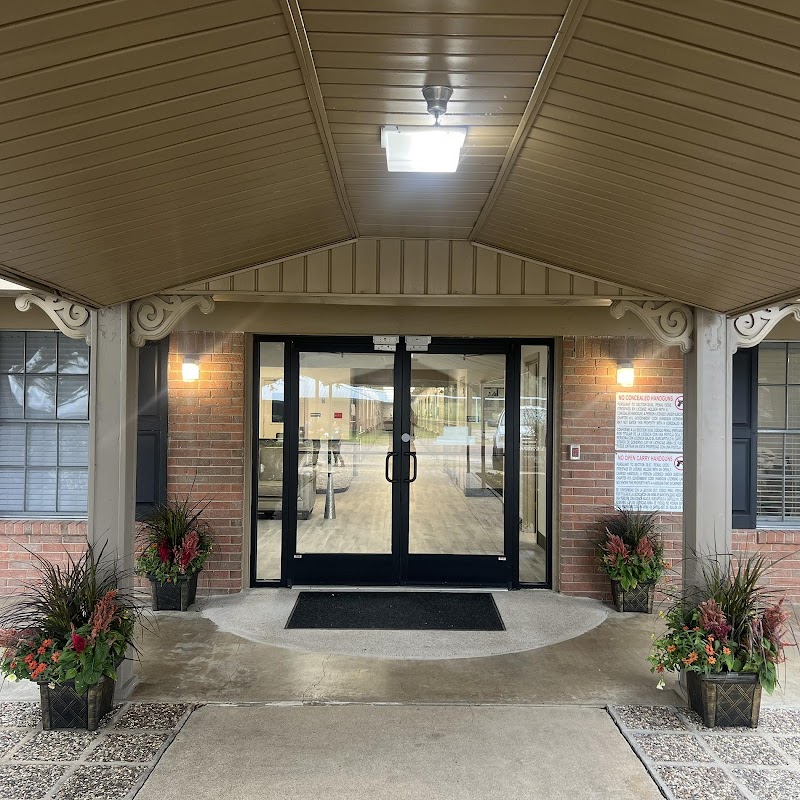 MADISONVILLE CARE CENTER nursing home in MADISONVILLE, TX - Photo 4 of 10