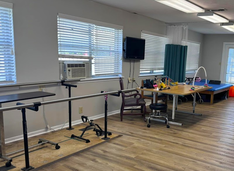 WHITESBORO HEALTH AND REHABILITATION CENTER nursing home in WHITESBORO, TX - Photo 5 of 5