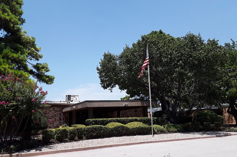 BIRCHWOOD OF GRAPEVINE nursing home in GRAPEVINE, TX - Photo 3 of 5