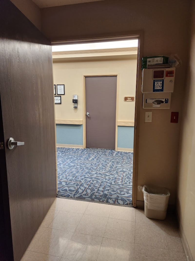 ARBROOK PLAZA nursing home in ARLINGTON, TX - Photo 3 of 5