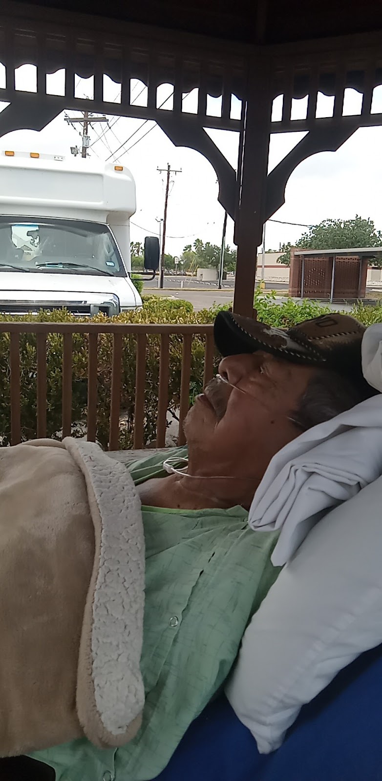 TREASURE HILLS HEALTHCARE AND REHABILITATION CENTE nursing home in HARLINGEN, TX - Photo 2 of 2