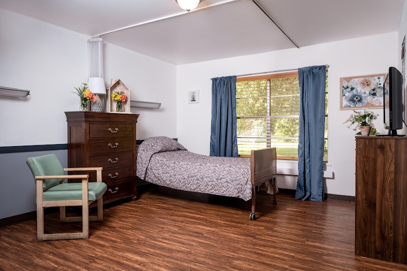 Paradigm at the Oak nursing home in Schulenburg, TX - Photo 2 of 5