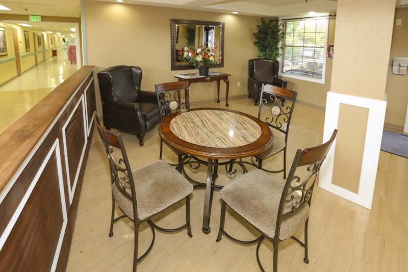 CARROLLTON HEALTH AND REHABILITATION CENTER nursing home in CARROLLTON, TX - Photo 3 of 5