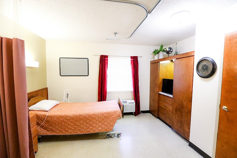 VILLAGE CREEK REHABILITATION AND NURSING CENTER nursing home in LUMBERTON, TX - Photo 3 of 5