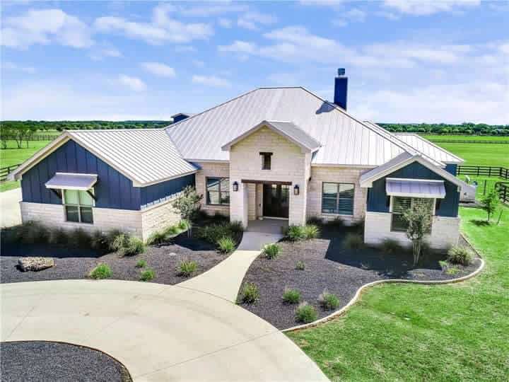 ST JAMES HOUSE OF BAYTOWN nursing home in BAYTOWN, TX - Photo 4 of 10