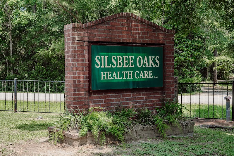 SILSBEE OAKS HEALTH CARE LLP nursing home in SILSBEE, TX - Photo 2 of 5