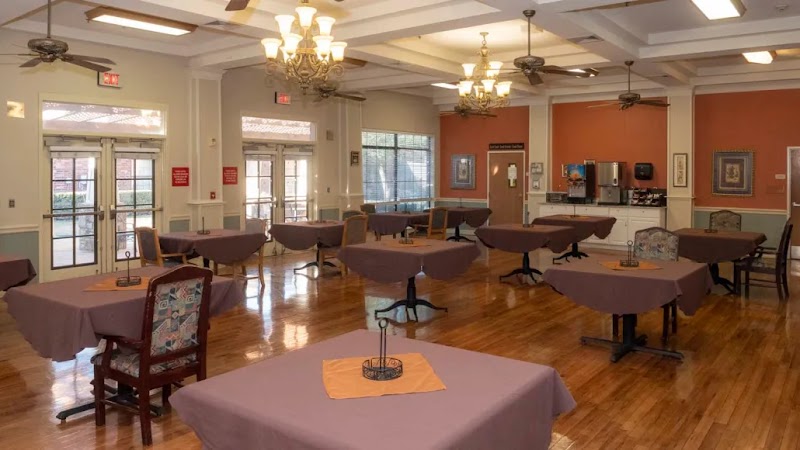 KELLER OAKS HEALTHCARE CENTER nursing home in KELLER, TX - Photo 4 of 5