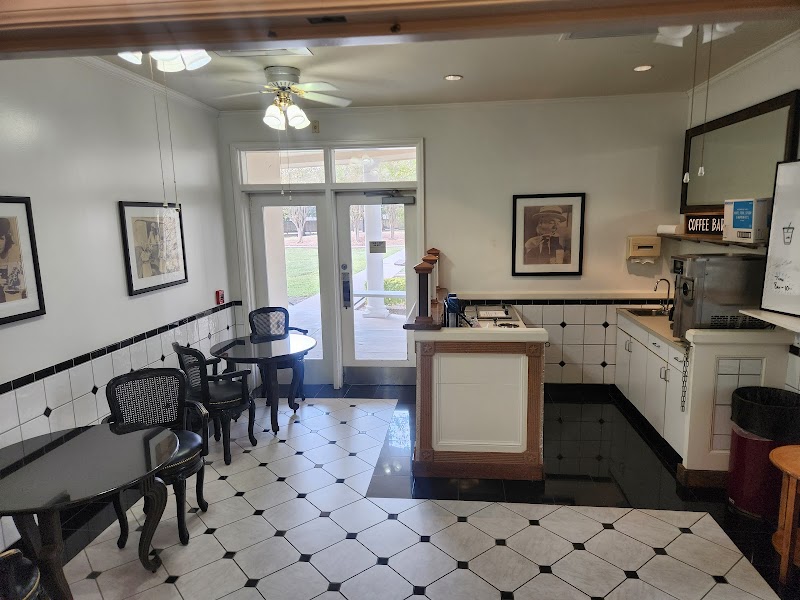 THE CONCIERGE nursing home in HOUSTON, TX - Photo 4 of 5