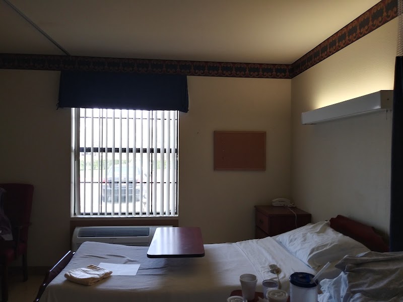 Park Manor of Quail Valley nursing home in Missouri City, TX - Photo 3 of 5