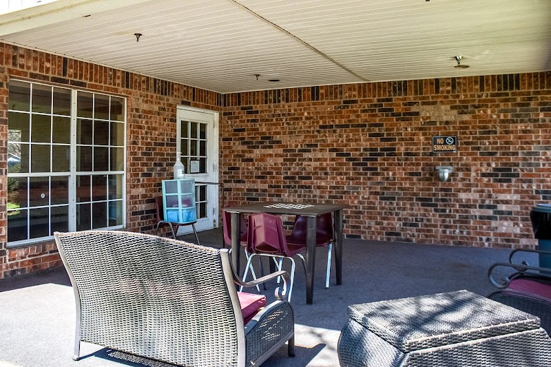 WINNIE L LTC PARTNERS INC nursing home in Cameron, TX - Photo 3 of 5