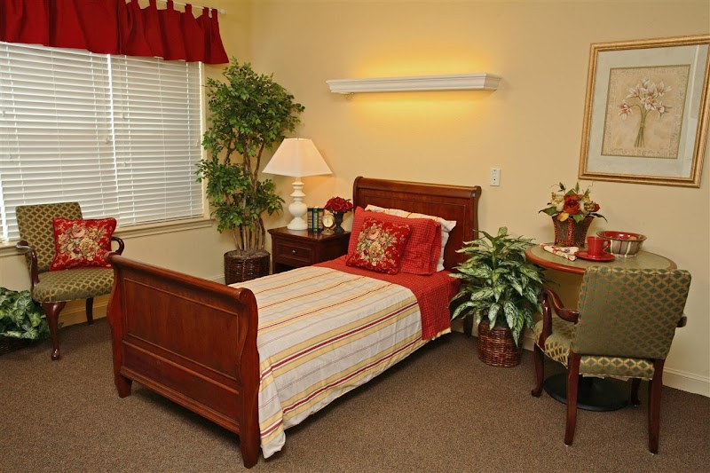 CRESTVIEW COURT nursing home in CEDAR HILL, TX - Photo 4 of 5