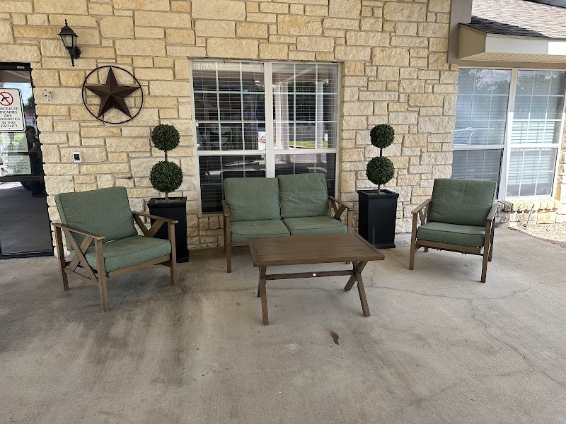 RIVER HILLS HEALTH AND REHABILITATION CENTER nursing home in KERRVILLE, TX - Photo 5 of 5