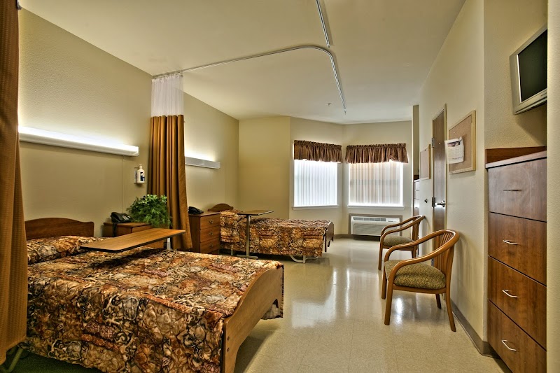 SENIOR CARE HEALTH & REHABILITATION CENTER - WICHI nursing home in WICHITA FALLS, TX - Photo 2 of 10