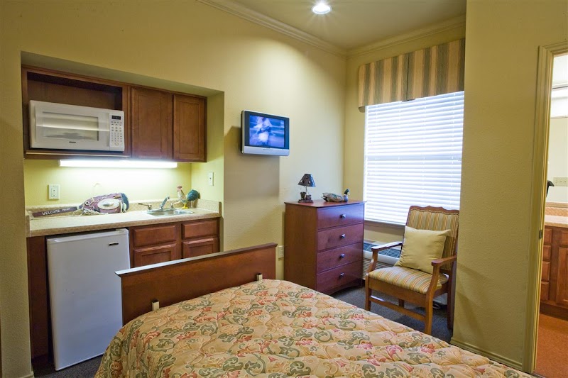 PRAIRIE ESTATES nursing home in FRISCO, TX - Photo 4 of 10