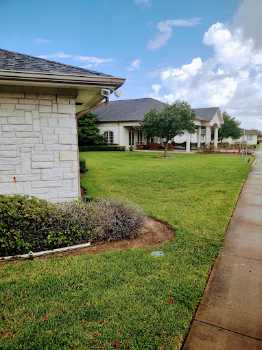 The Heights of League City nursing home in League City, TX - Photo 3 of 5